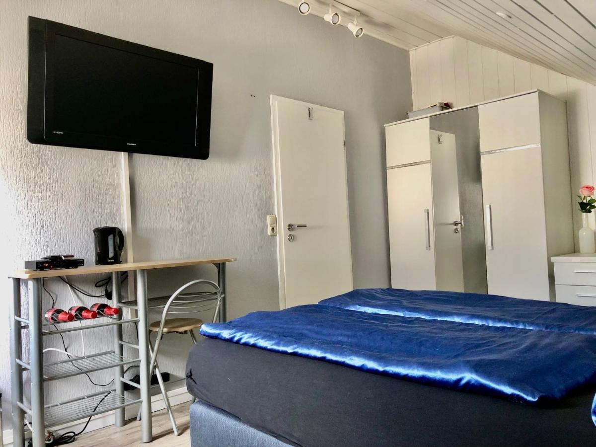 Gaestezimmer Beate Und Ferienwohnung Rheda Wiedenbrueck Bagian luar foto
