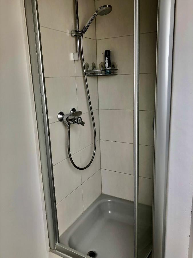 Gaestezimmer Beate Und Ferienwohnung Rheda Wiedenbrueck Bagian luar foto