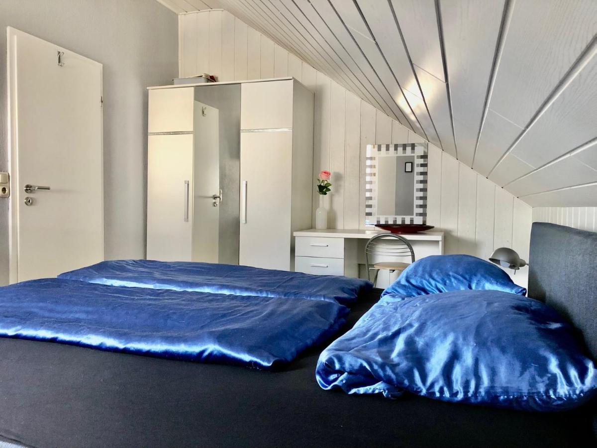 Gaestezimmer Beate Und Ferienwohnung Rheda Wiedenbrueck Bagian luar foto